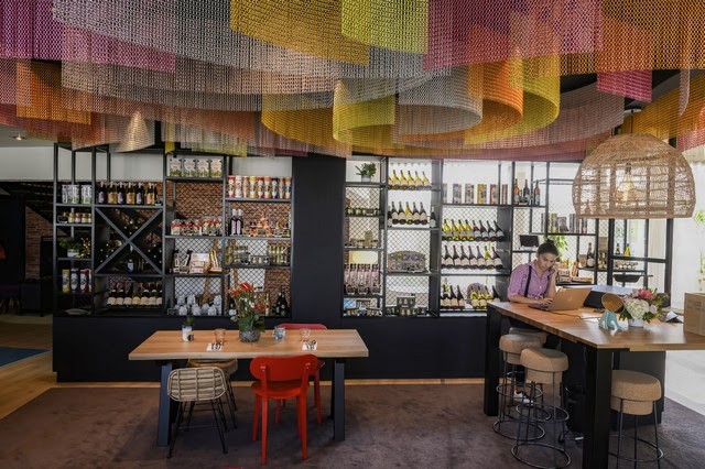 Trần Lưới Kim Loại - Mesh Ceilings - Chaink Link Ceiling